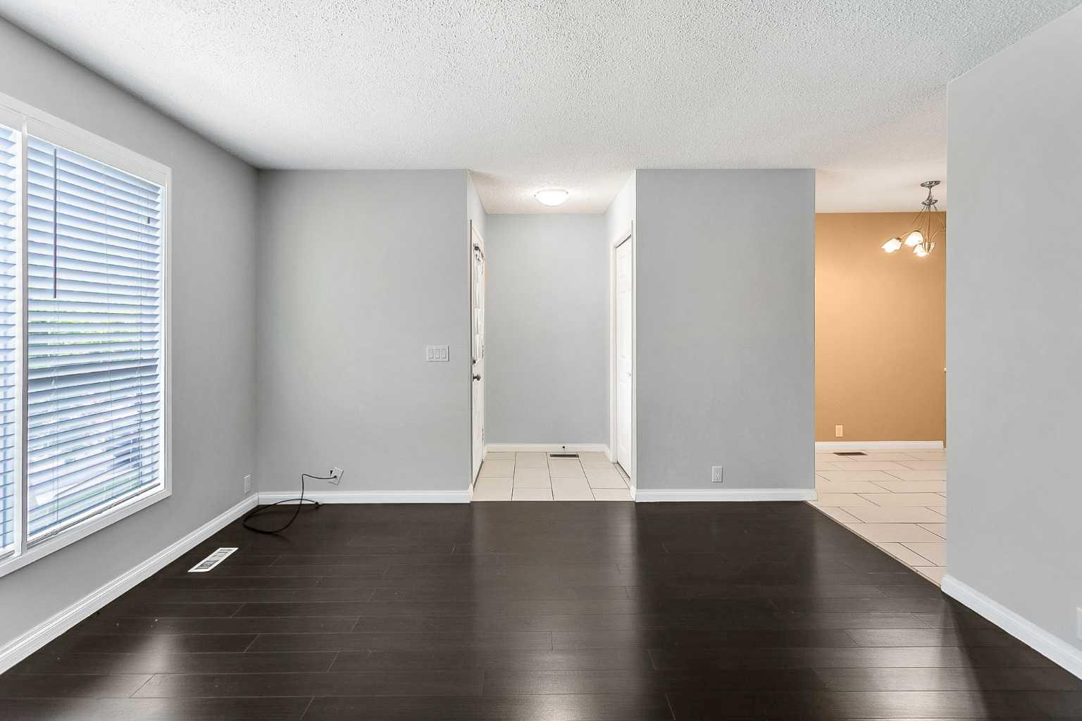 151 Berwick Way NW
