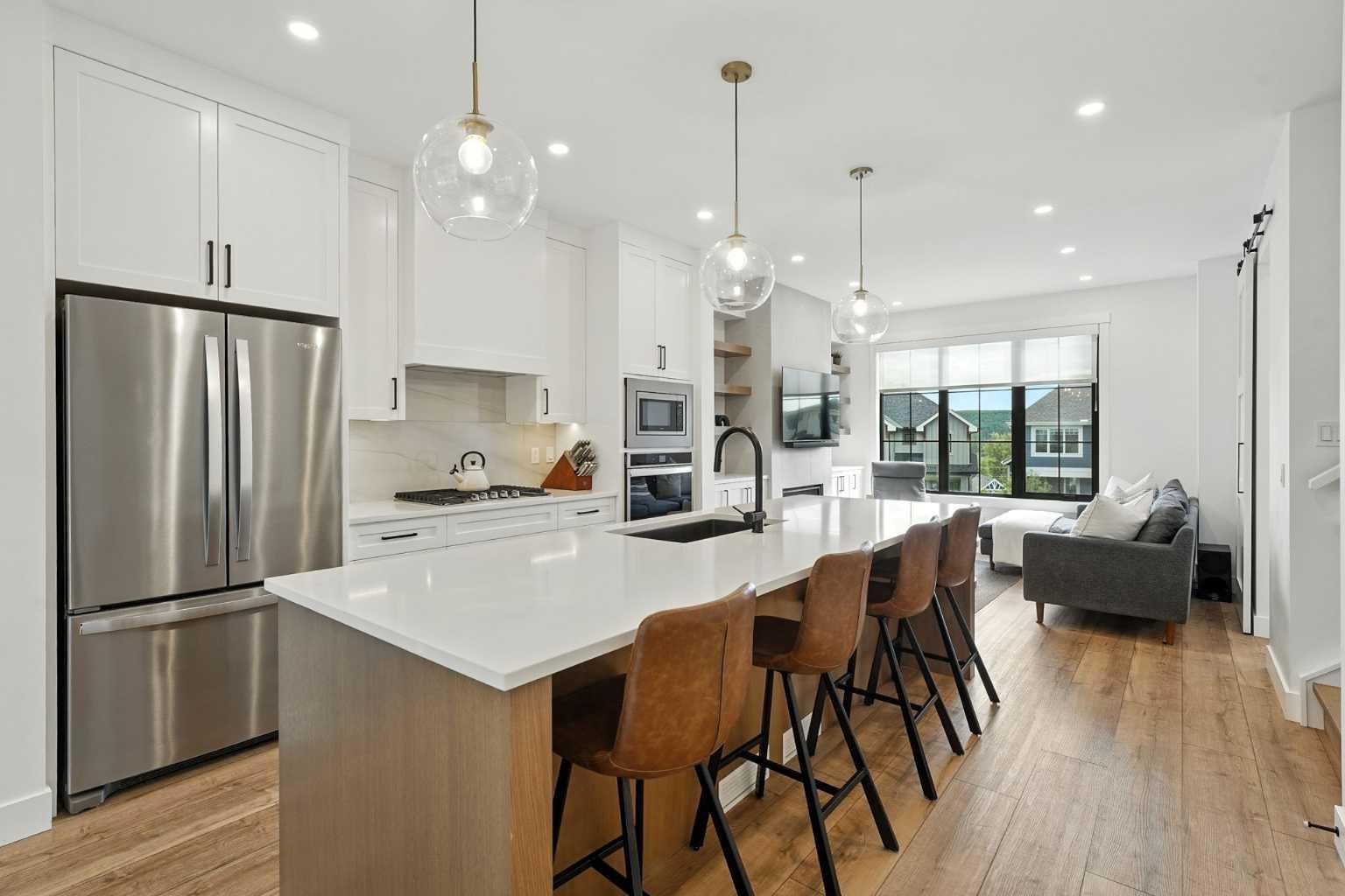 140 Discovery Drive SW