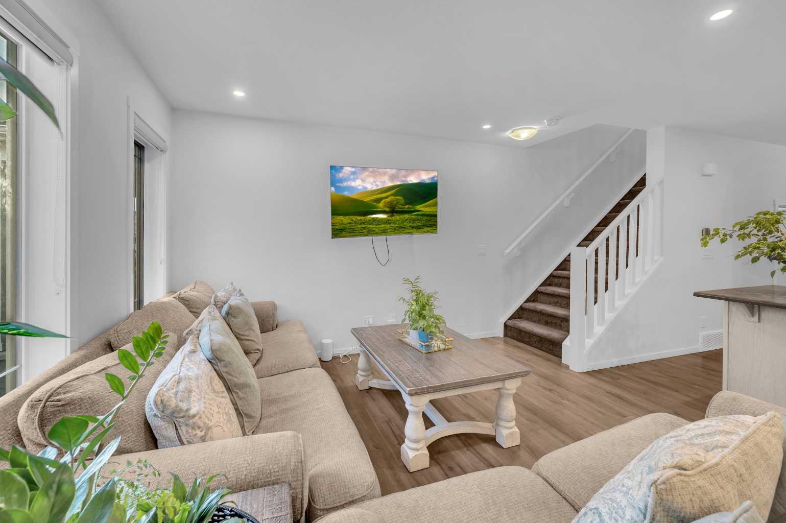 8925 Cityscape Drive NE