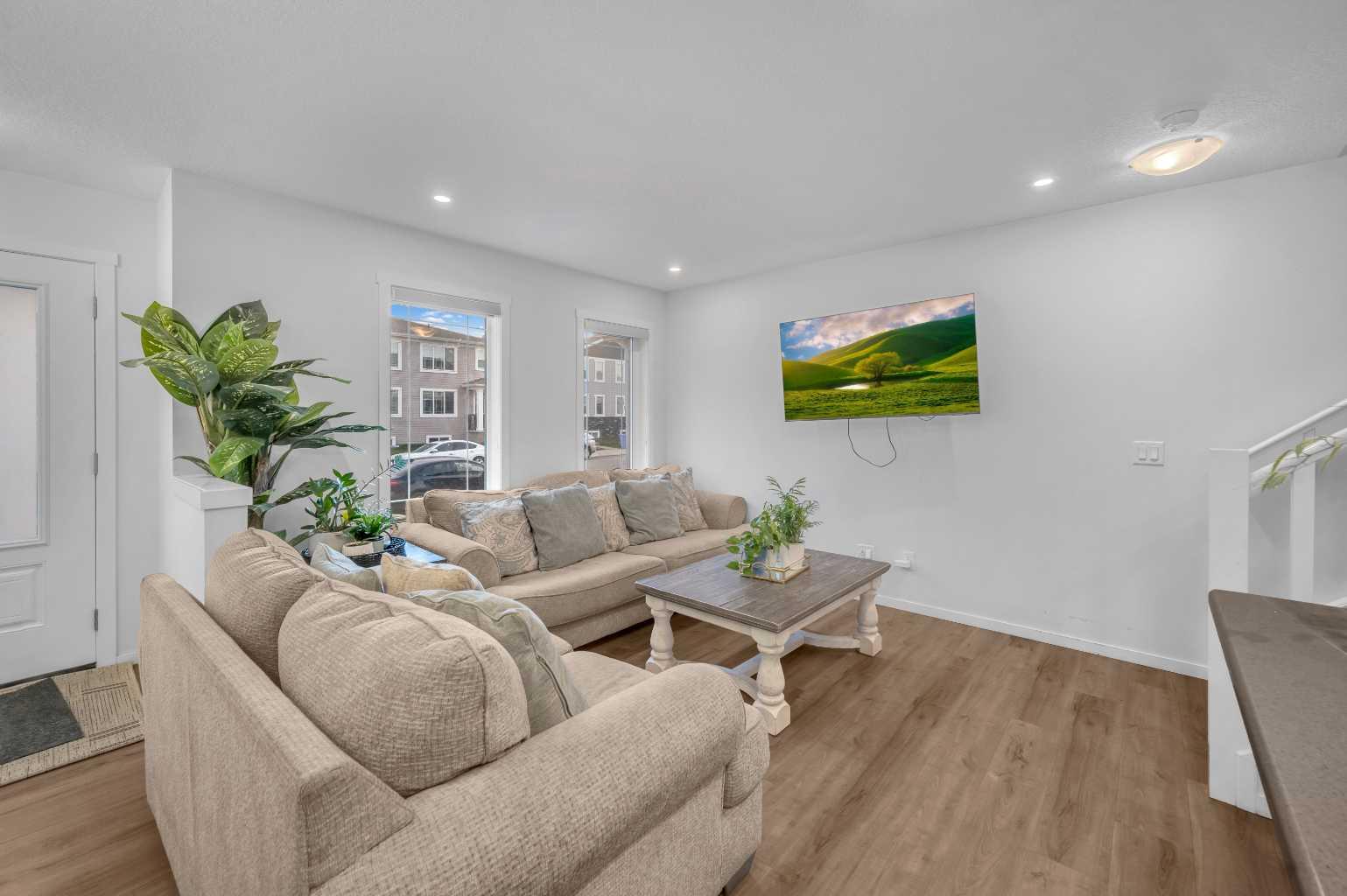 8925 Cityscape Drive NE