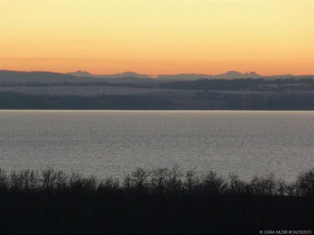 Photo of 420069 Range Road 284 #17, Rural Ponoka County, AB T4J 1R3 (MLS # A2305344)