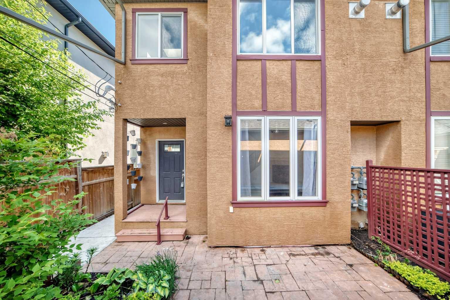 1921 30 Street SW 2