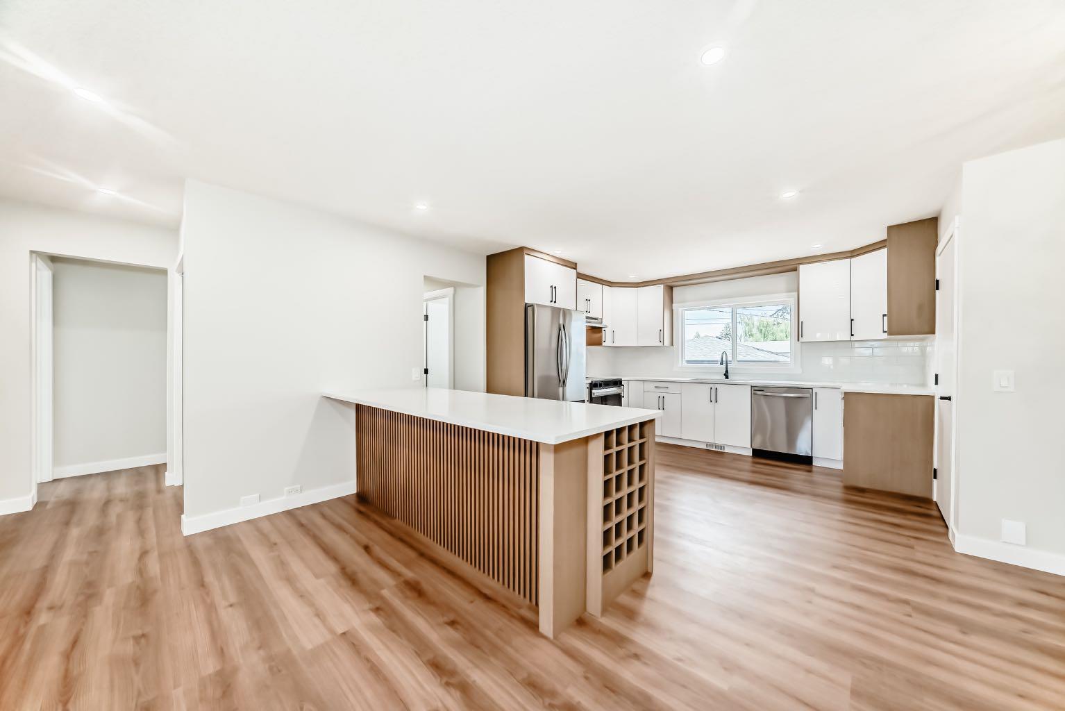 5128 Maryvale Drive NE
