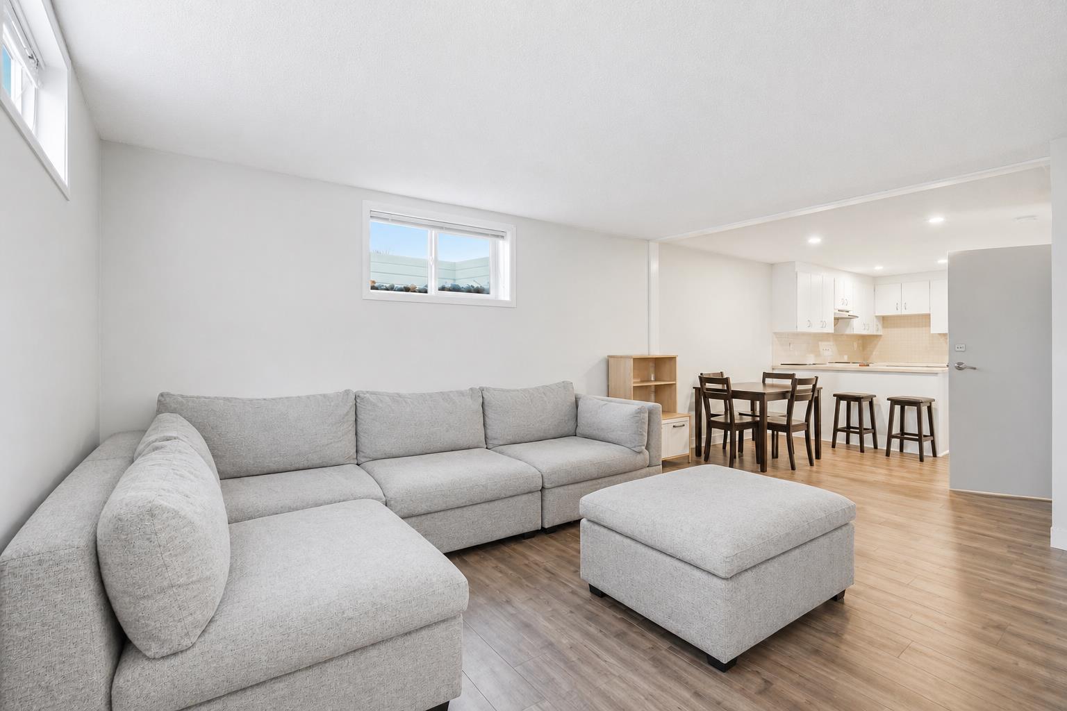 6 Sackville Drive SW