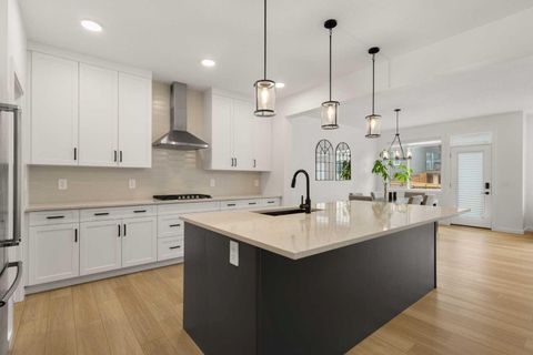 Photo of 50 Royston Terrace NW, Calgary, AB T3L 0K2 (MLS # A2290088)