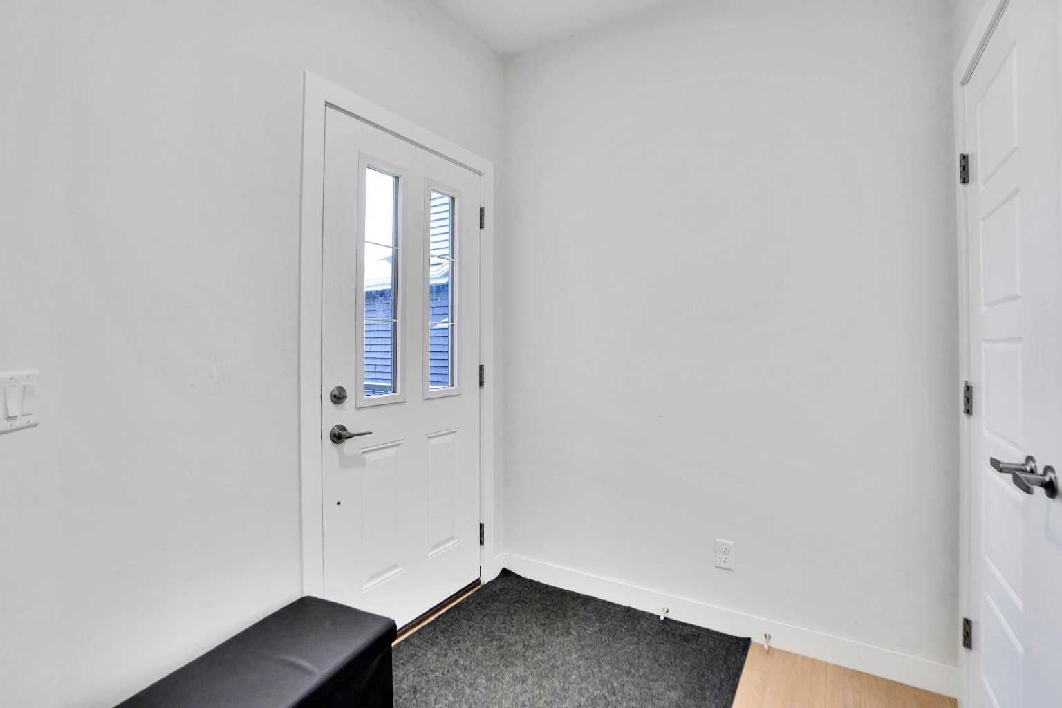 126 Hotchkiss Manor SE