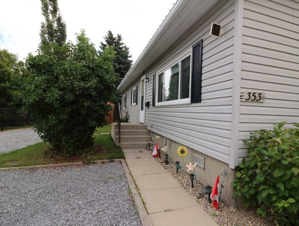 Photo of 353 Big Springs Drive SE, Airdrie, AB T4A 1B7 (MLS # A2340636)