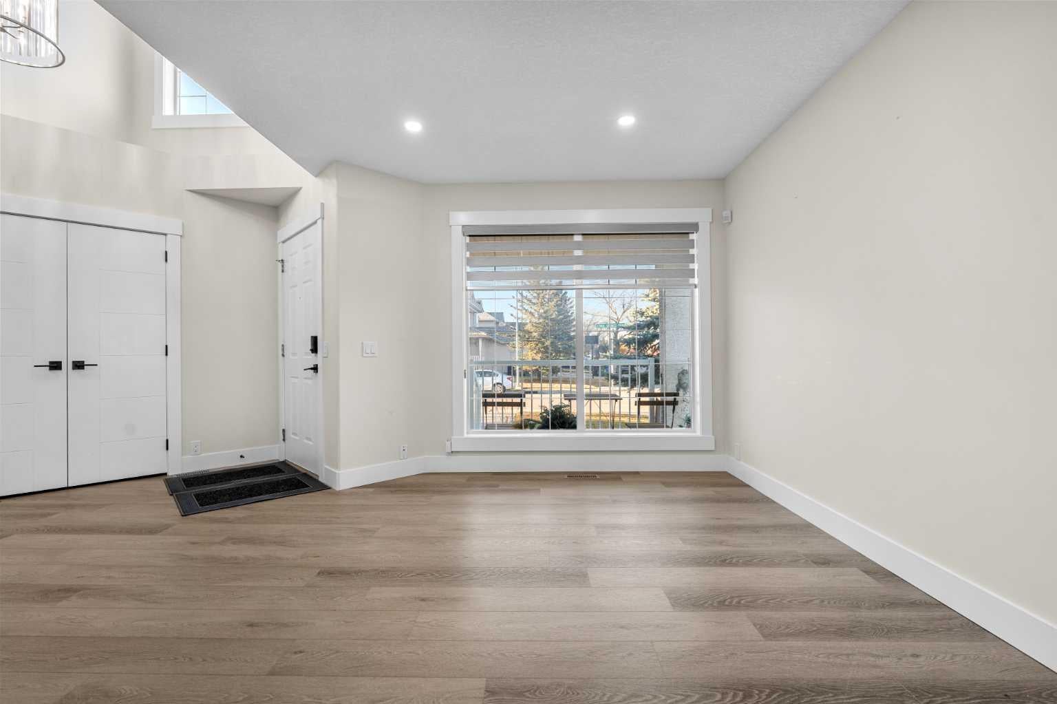 3 Coral Springs Grove NE