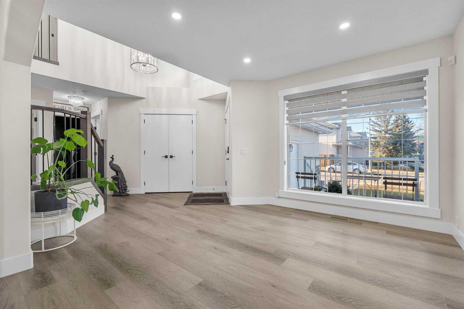 3 Coral Springs Grove NE