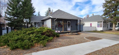 Photo of 726 12B Street N, Lethbridge, AB T1H 2L9 (MLS # A2346423)