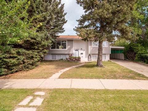 Photo of 1109 Lakemount Boulevard S, Lethbridge, AB T1K 3S4 (MLS # A2329056)
