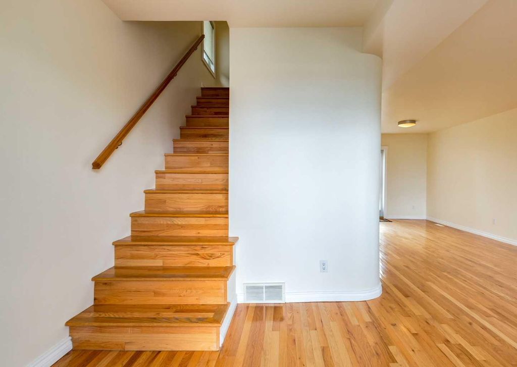 Photo of 2514 16 Street SE, Calgary, AB T2G 3R3 (MLS # A2306544)