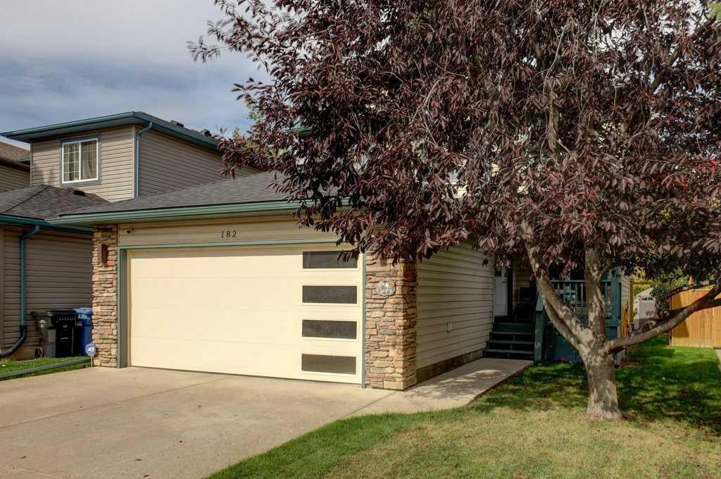 182 Harvest Creek Close NE