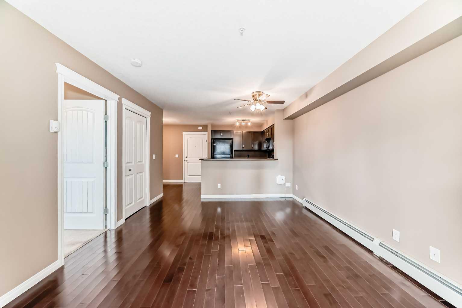 115 Prestwick Villas SE 2224
