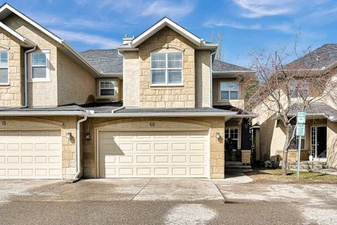 Photo of 39 Strathlea Common SW #69, Calgary, AB T3H 5P8 (MLS # A2307253)