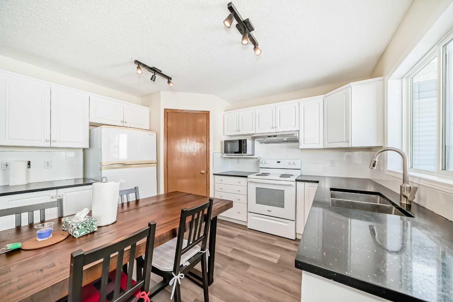 136 Citadel Crest Circle NW