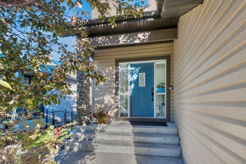 Photo of 116 Chaparral Ravine View SE, Calgary, AB T2X 0A4 (MLS # A2345748)