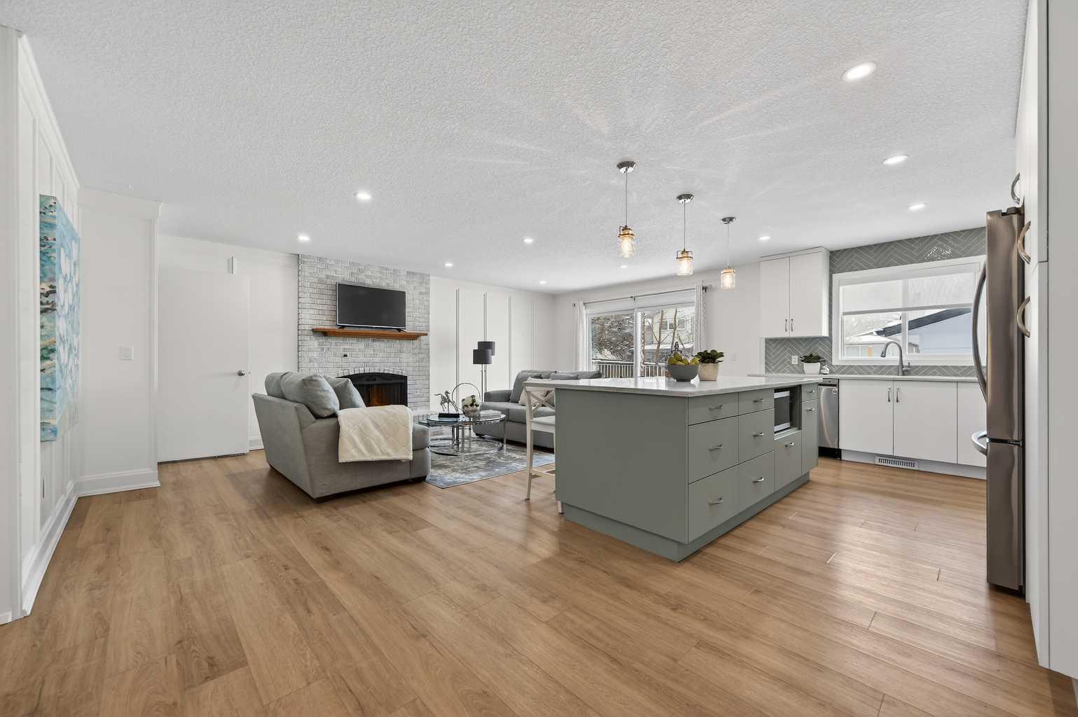 60 Sunmount Close SE