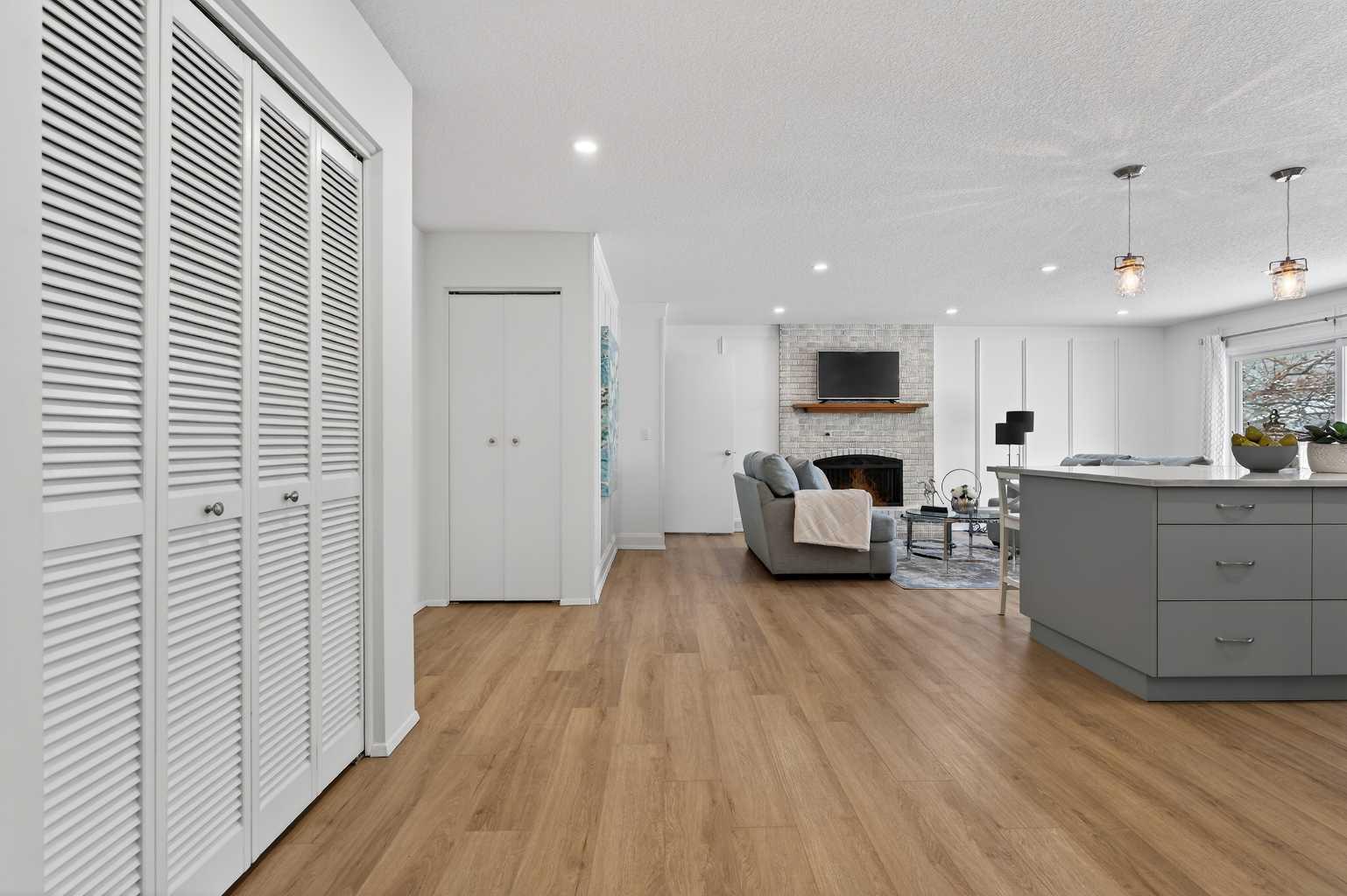 60 Sunmount Close SE