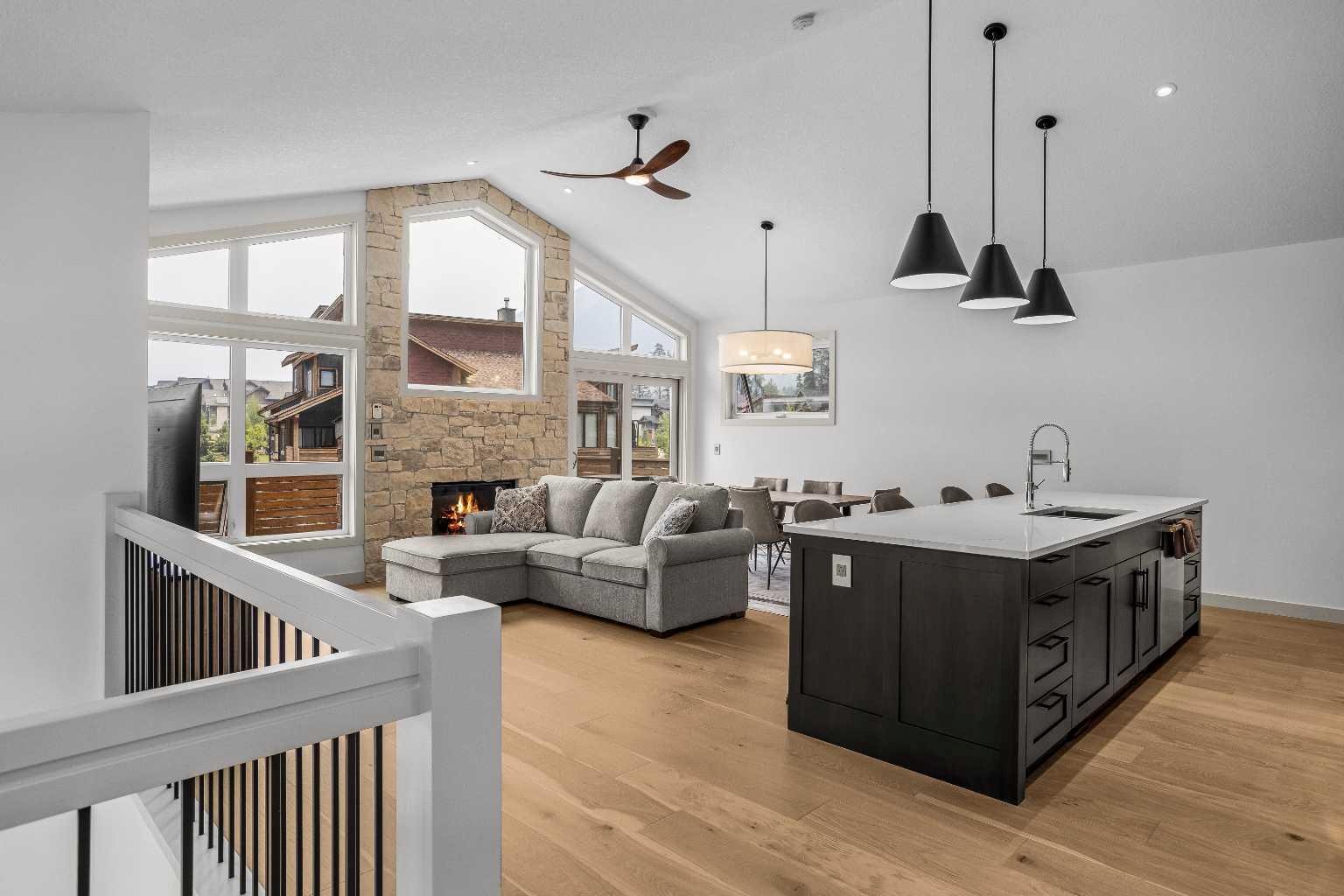 401 Stewart Creek Close