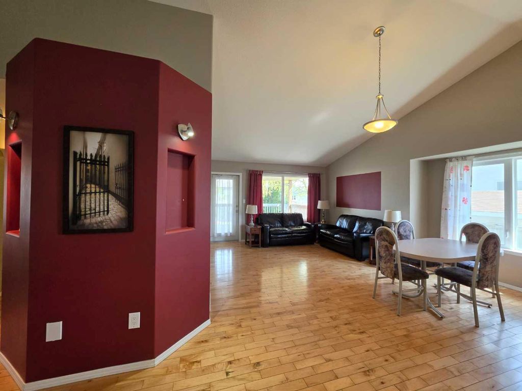 Photo of 4105 67th Avenue, Lloydminster, AB T9V 3G7 (MLS # A2313855)