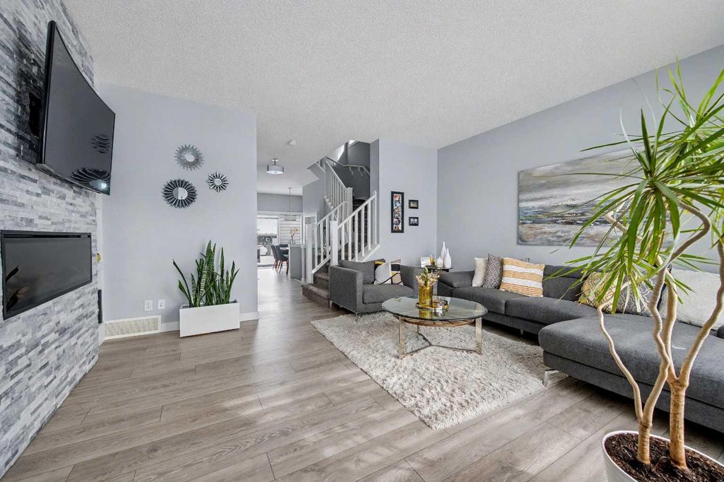 Photo of 38 Sage Bluff Gate NW, Calgary, AB T3R 0Y9 (MLS # A2297224)