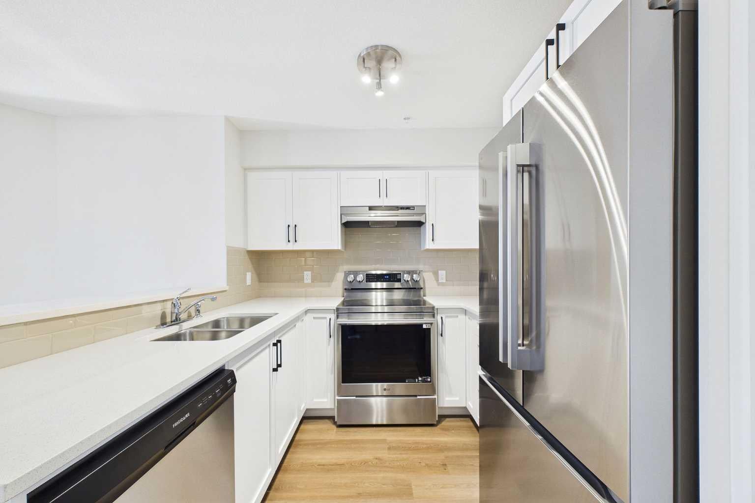 115 Prestwick Villas SE 1203