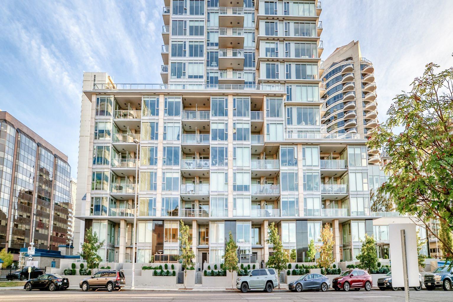 1025 5 Avenue SW 1004