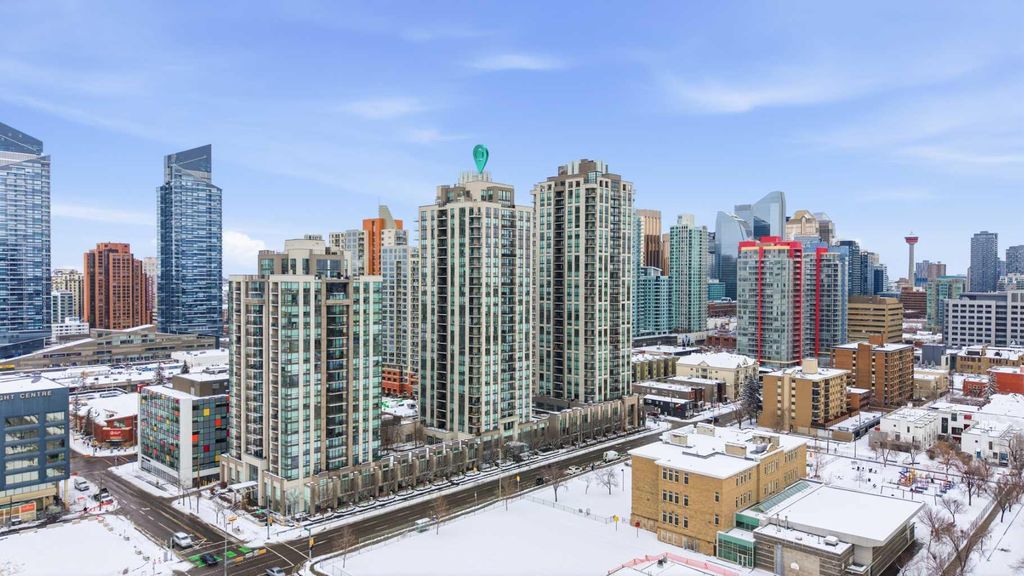 Photo of 1118 12 Avenue SW #402, Calgary, AB T2R 0J5 (MLS # A2296369)