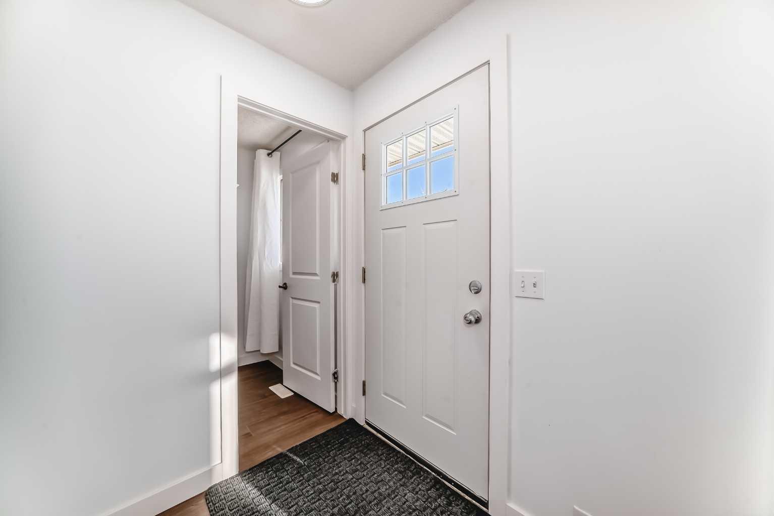 60 Erin Mount Crescent SE