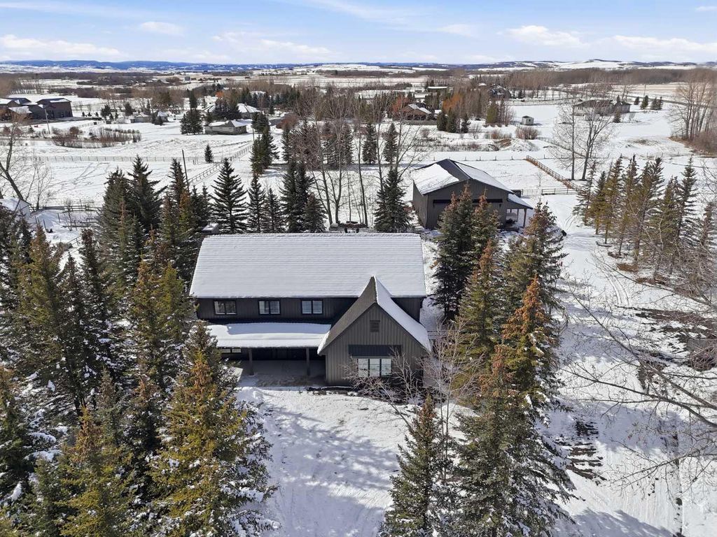 Photo of 322029 8 Street E, Rural Foothills County, AB T1S 3L7 (MLS # A2293493)