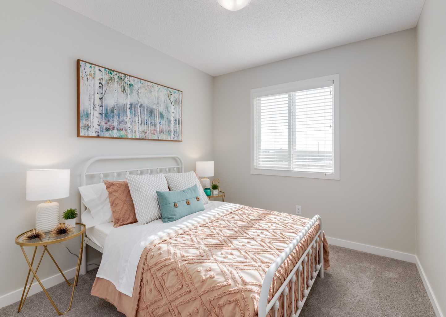 975 Edgefield Avenue