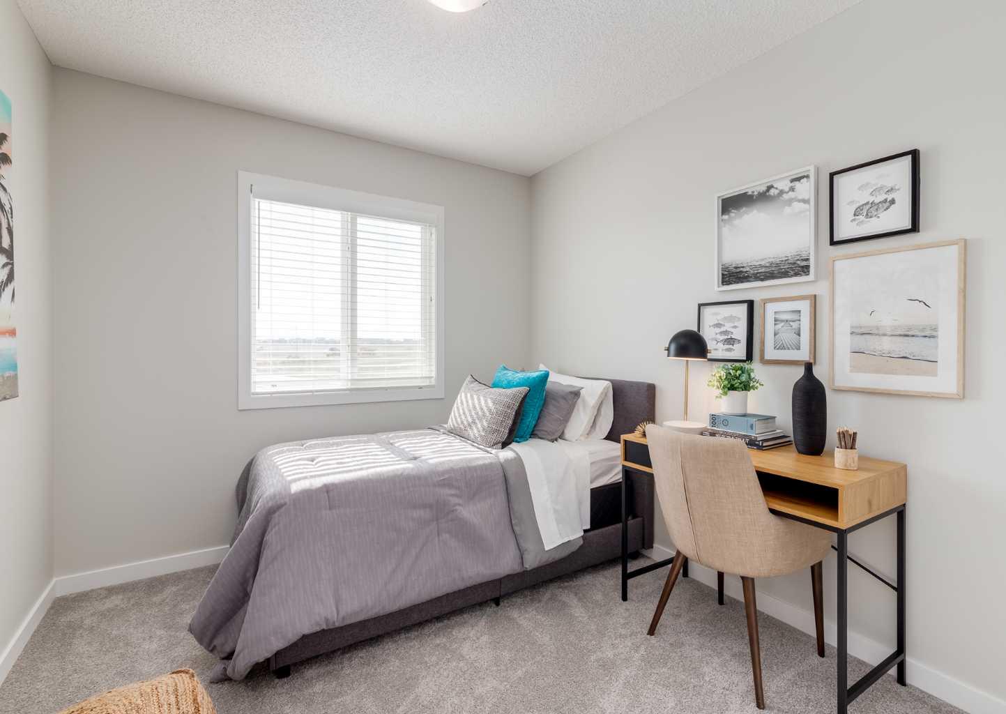 975 Edgefield Avenue