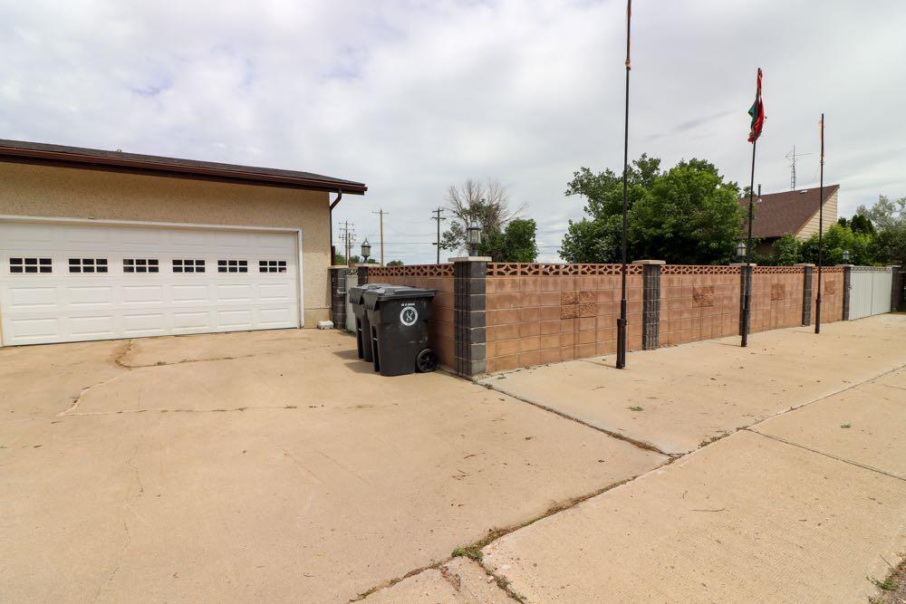 Photo of 209 2 Avenue, Burdett, AB T0K 0J0 (MLS # A2330504)