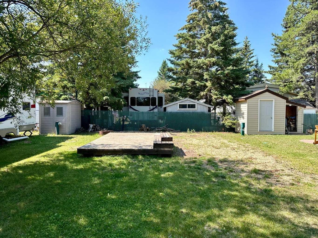 Photo of 12040 422 Township #14, Rural Ponoka County, AB T0C 0C0 (MLS # A2337416)