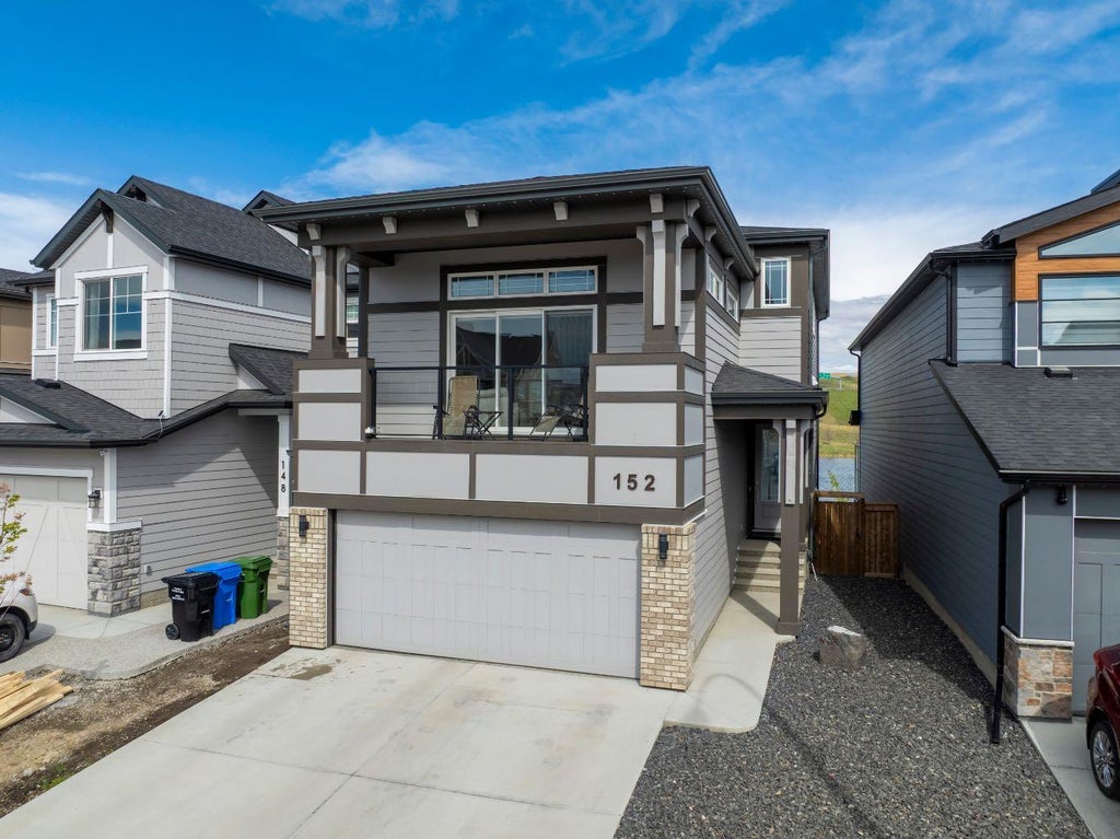 Photo of 152 Cranbrook Gardens SE, Calgary, AB T3M 3K6 (MLS # A2314064)