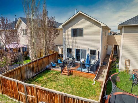 Photo of 30 Cranwell Common SE, Calgary, AB T3M 0J4 (MLS # A2303925)