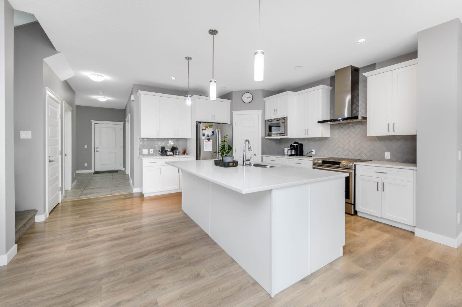 124 Corner Meadows Park NE