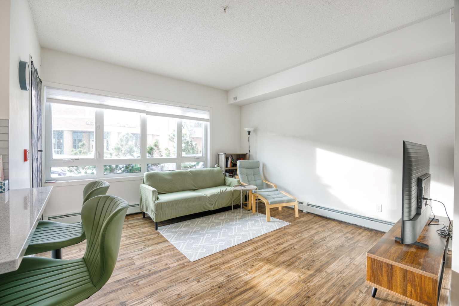 122 18 Avenue SW 122