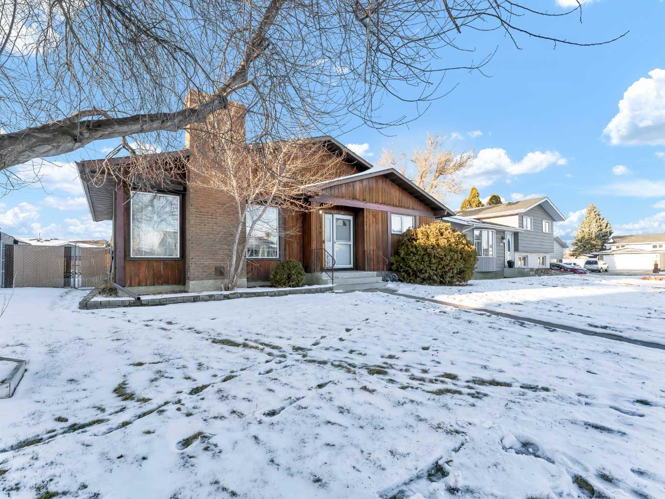 23 Ross Haven Place SE