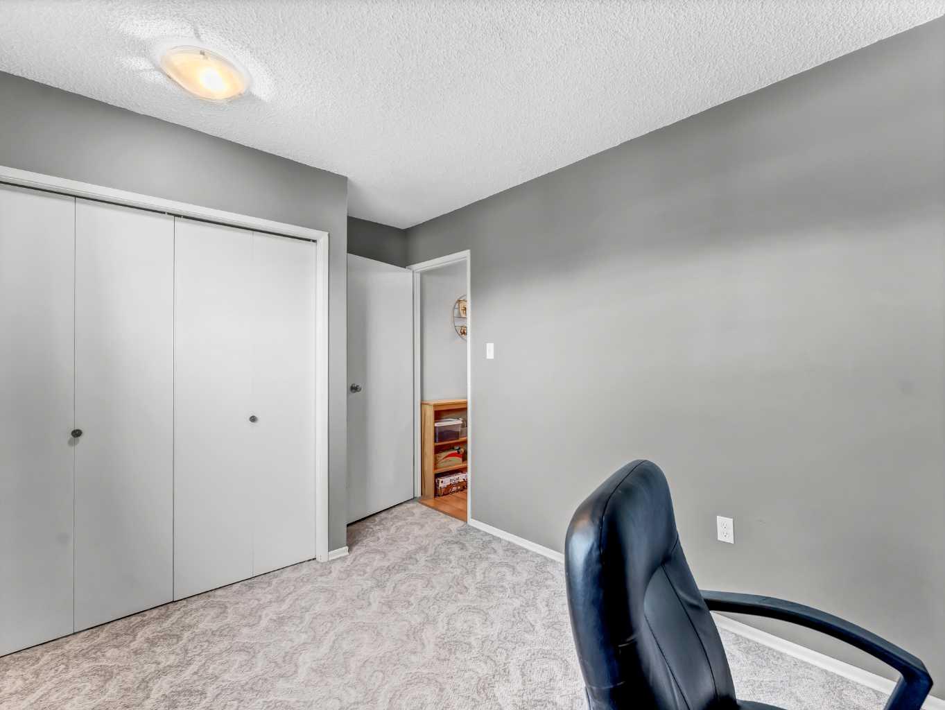 23 Ross Haven Place SE