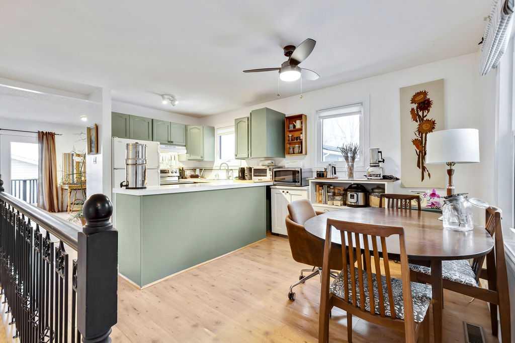 411 Mountain View Place