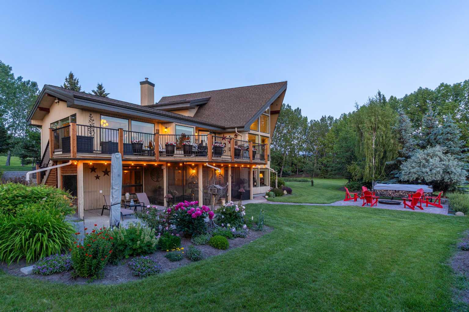 116 Bearspaw Village Crescent