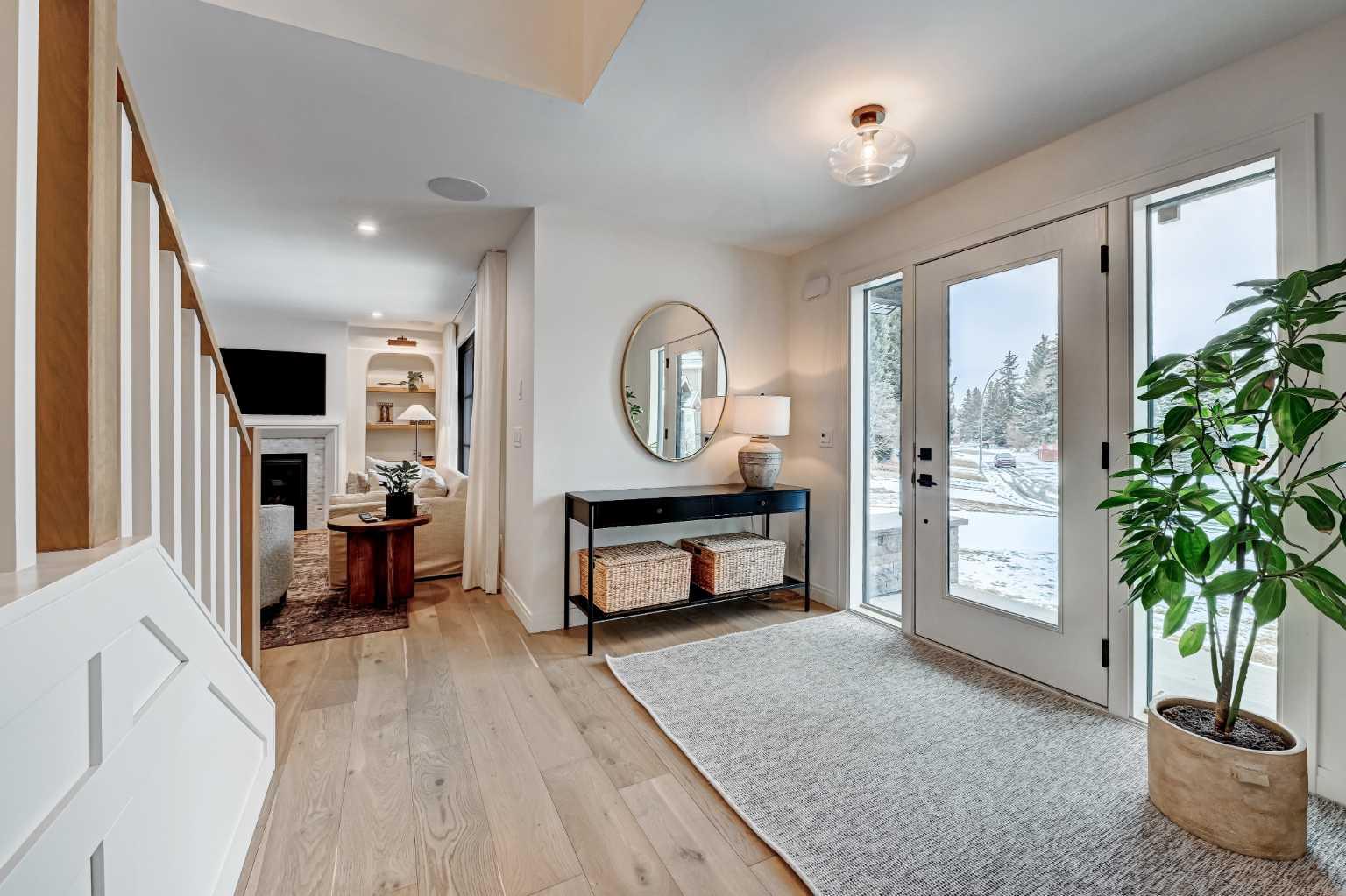 6755 Livingstone Drive SW