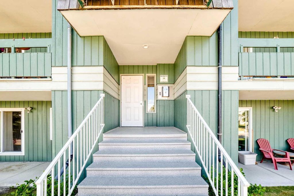 Photo of 315 Southampton Drive SW #6102, Calgary, AB T2W 2T6 (MLS # A2320287)