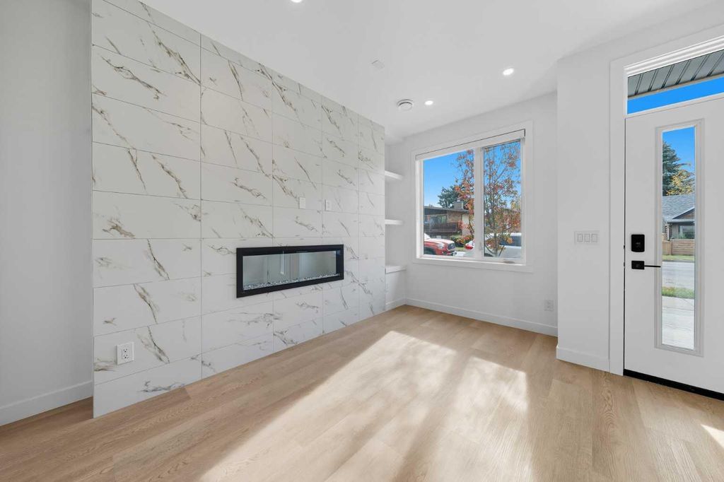 Photo of 1224 20 Avenue NW, Calgary, AB T2N 2K4 (MLS # A2300913)