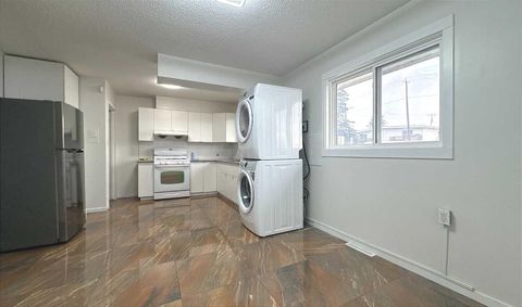 3229 19 Avenue SE Calgary AB T2B 0A4
