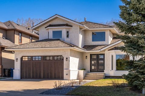 Photo of 71 Woodridge Close SW, Calgary, AB T2W 5M2 (MLS # A2307237)