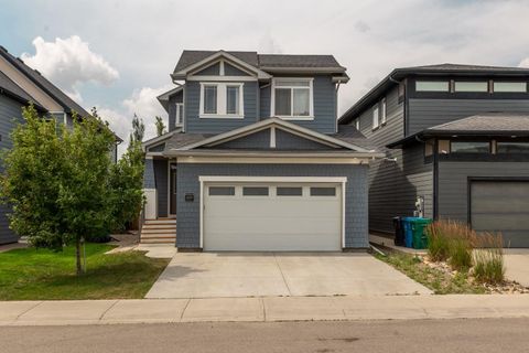 Photo of 489 Devonia Way W, Lethbridge, AB T1J 5J6 (MLS # A2331698)
