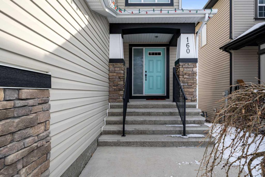 Photo of 160 Reunion Grove NW, Airdrie, AB T4B 0Z3 (MLS # A2311076)